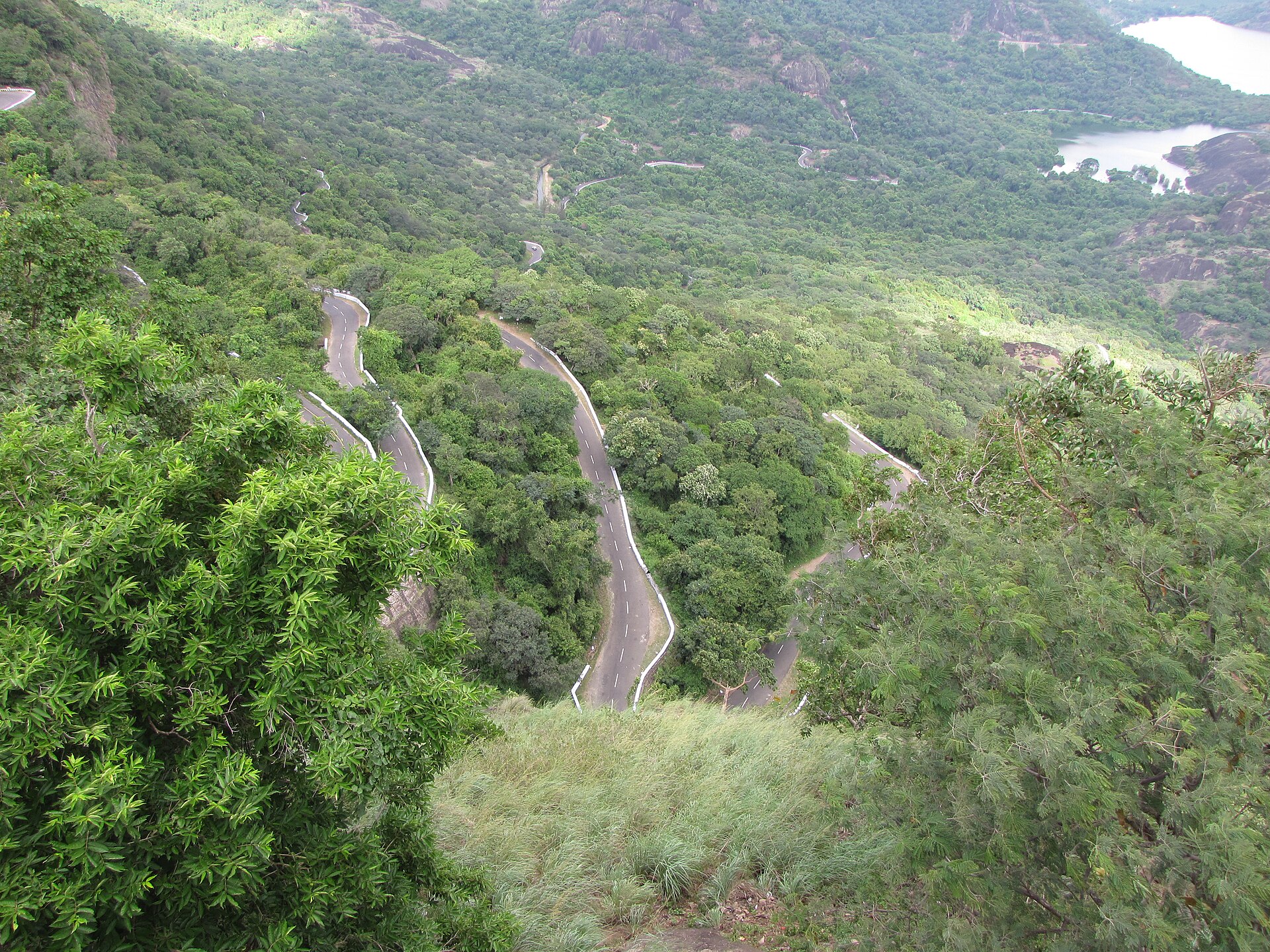 Valparai winding mountain road