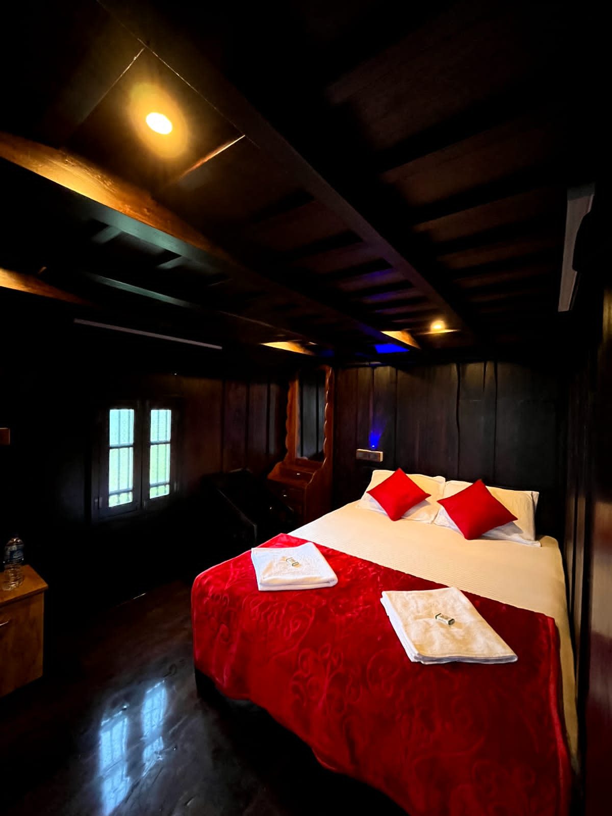 Second queen bedroom at Chalet Villa Unit 2