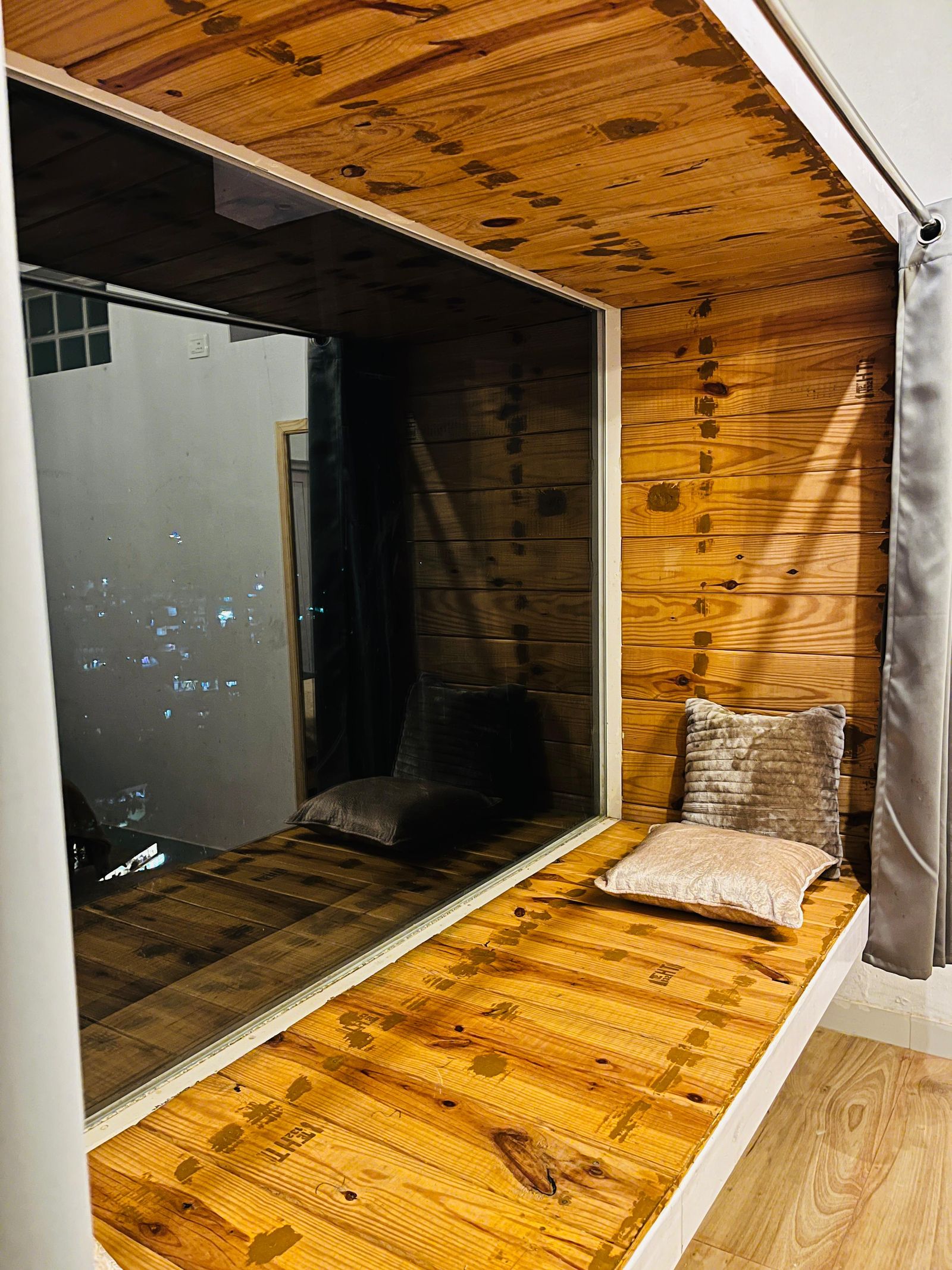 Window seating nook