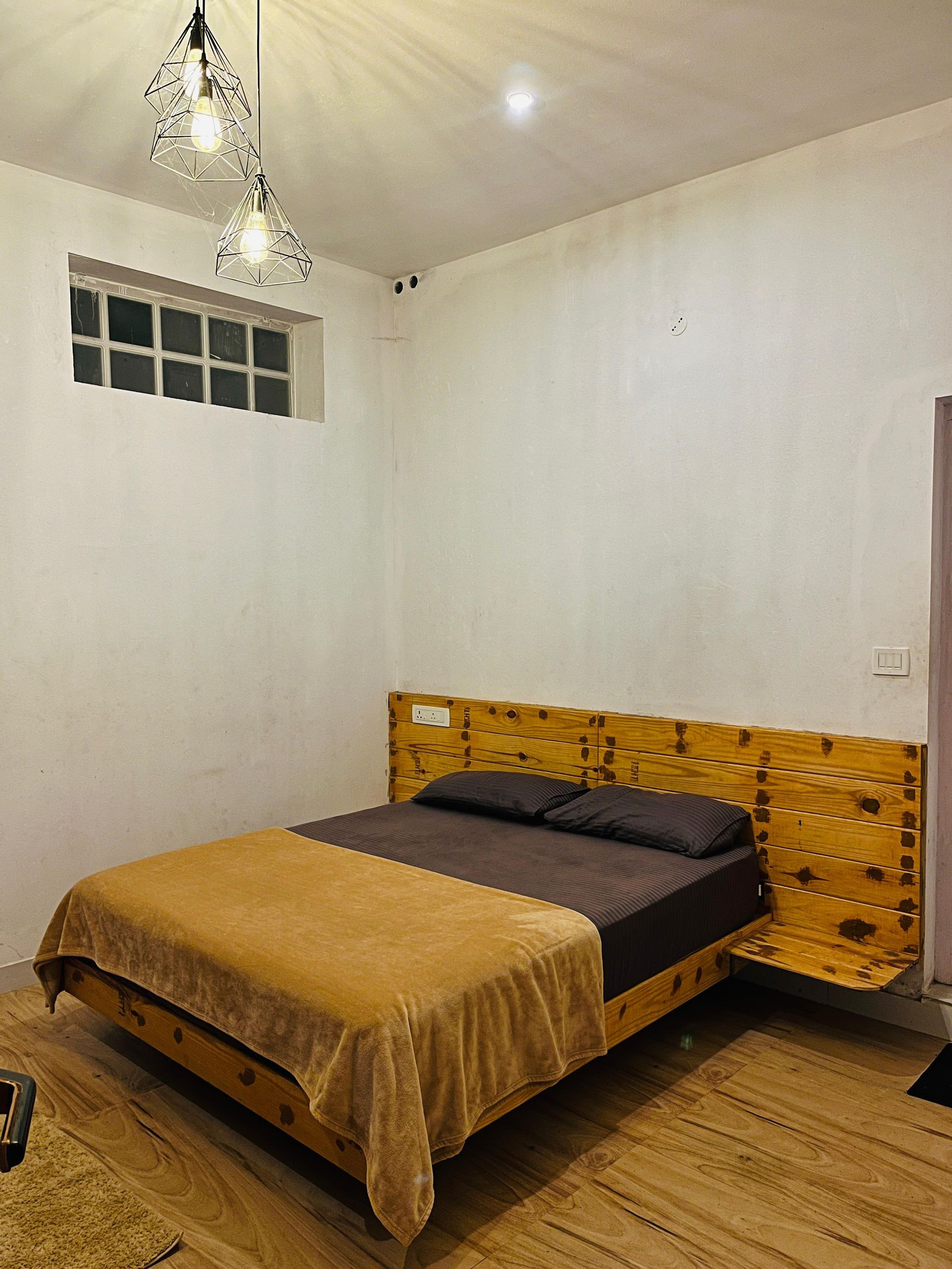 Double bedroom at Chalet Villa